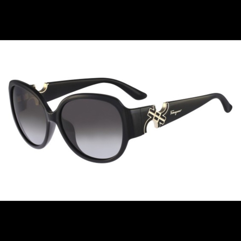 BLACK FERRAGAMO SUNGLASSES